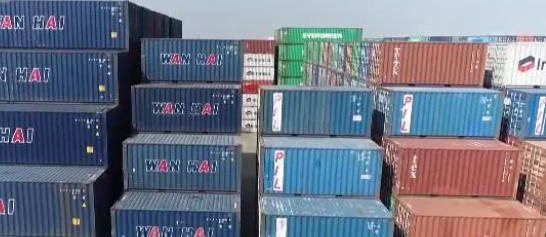 集装箱空箱群集在口岸是什么情形